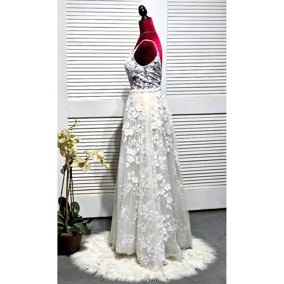 Ashley Lauren Women's White Floral Embroidered Long Prom/Wedding Dress Sz 2 2807 - Picture 4 of 10